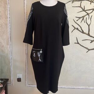 Chic Black Long Sleeve Dress with Pocket Detail